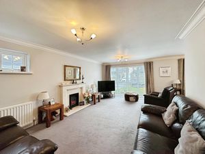 Photo 19- click for photo gallery